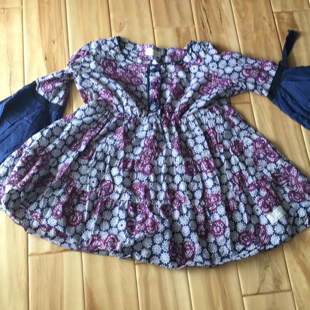 Odd molly flowered tunic fun colors size S/M